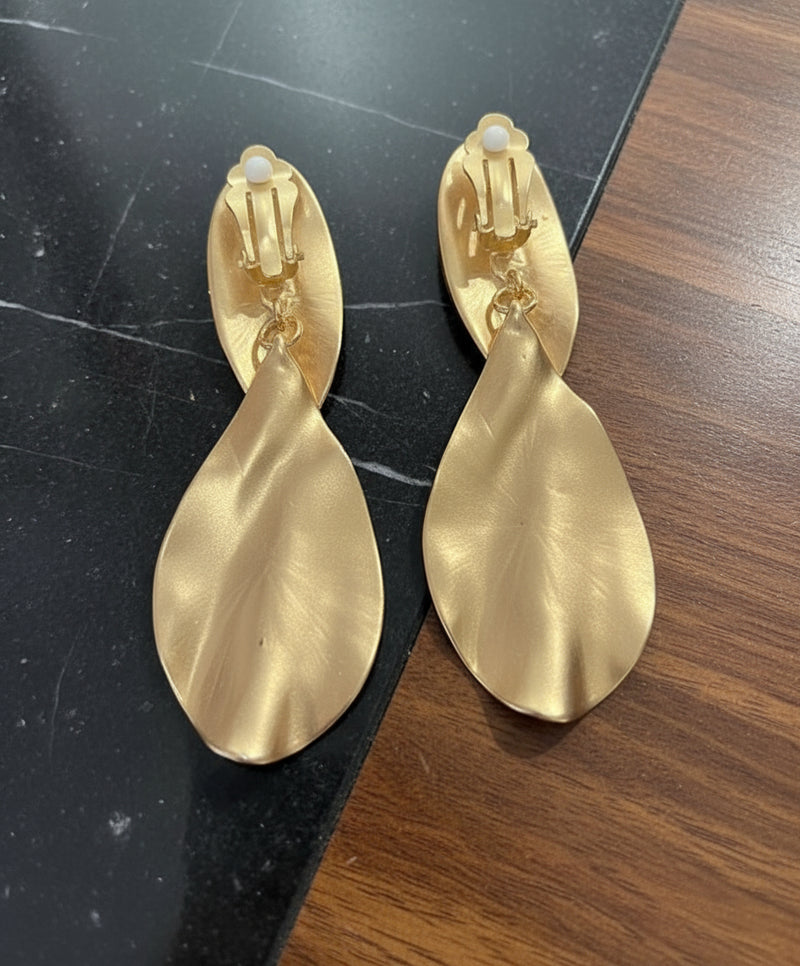 Clip on 3" Xlarge matte silver round edge large dangle wavy earrings