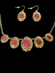 Pierced gold chain oval pink stone hammered edge necklace & earring set
