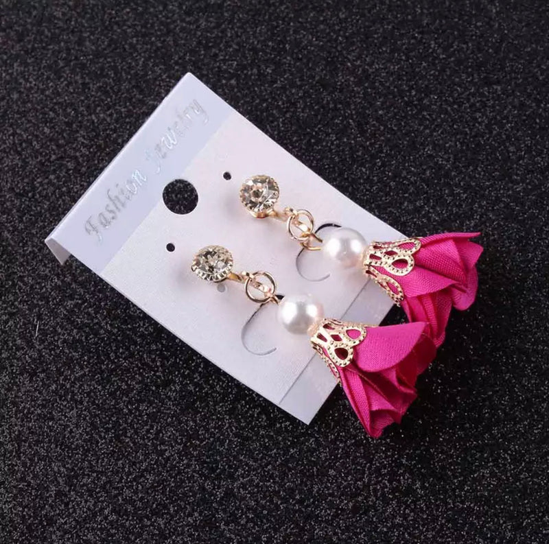 Trendy 1 1/2" clip on gold, pink satin flower and pearl earrings