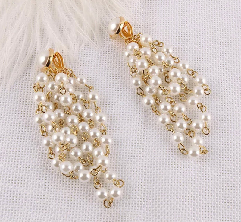 Clip on 3 1/4" gold and pearl dangle cluster earrings