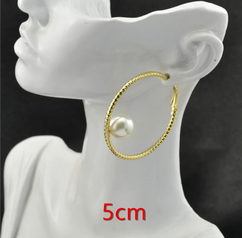 Clip on 2"gold textured hoop earrings with center pearl