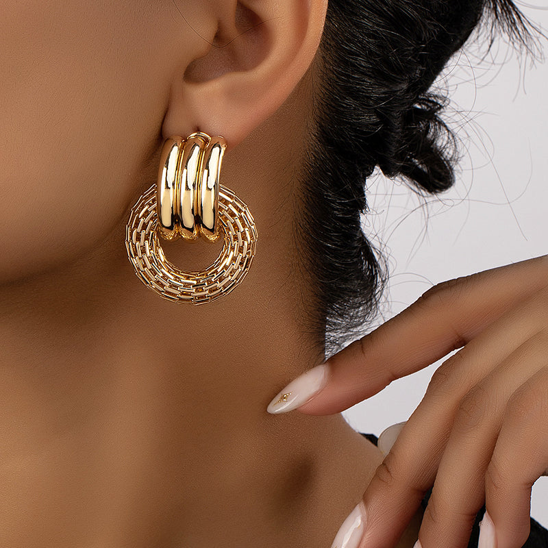 DSN Pierced 1" gold plated geometric knot earrings