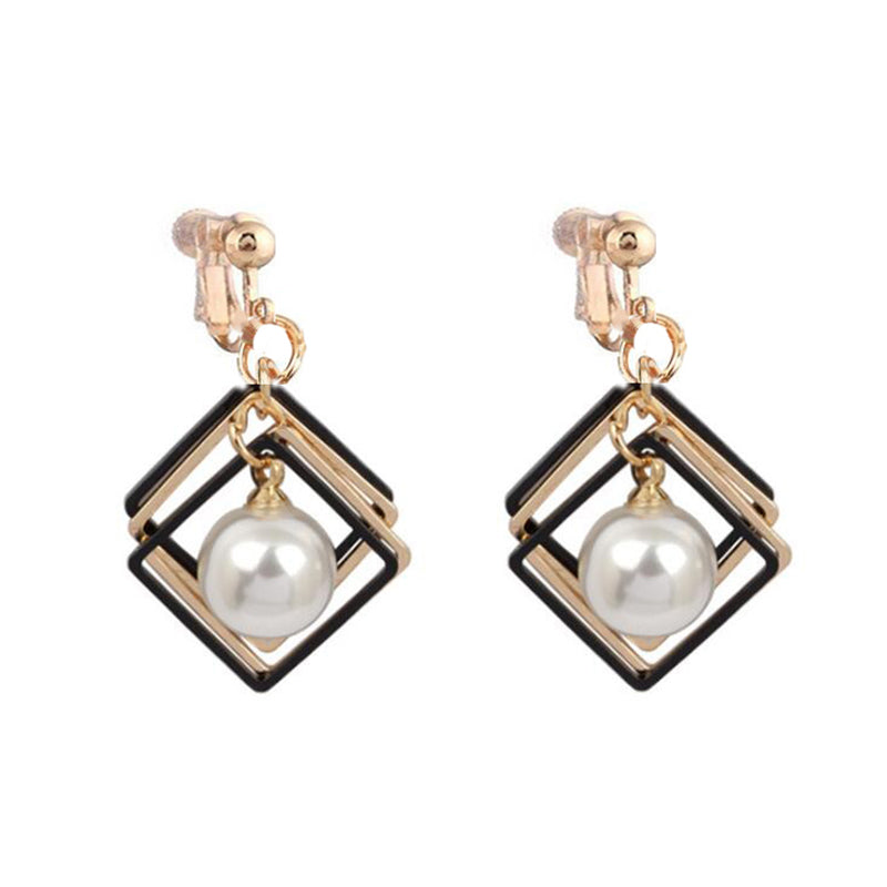 Clip on 1 3/4" gold and black square earrings w/center pearl