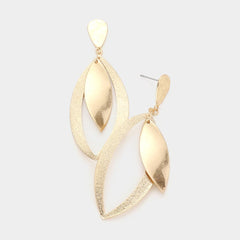 Pierced gold twisted pointed dangle earrings